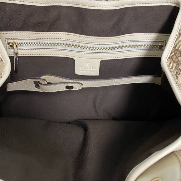 Authentic Gucci GG Horsebit Pelham Shoulder bag. Used once. Excellent condition - Picture 10 of 12